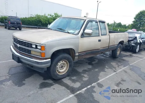 1988 Chevrolet Gmt-400 K2500 z USA, uszkodzony, nr VIN 2GCFK29K6J1202951